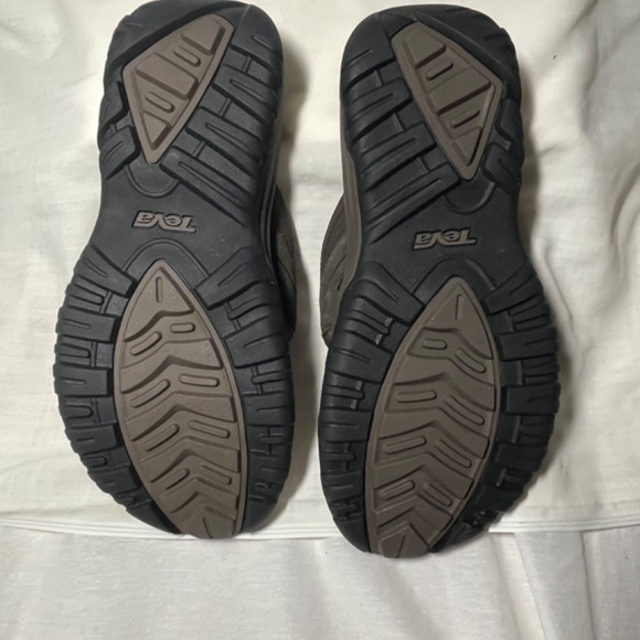 Tread -Labs Men's Albion  Supportive Recovery Sandals. Black strap with grey 12 - Picture 4 of 7